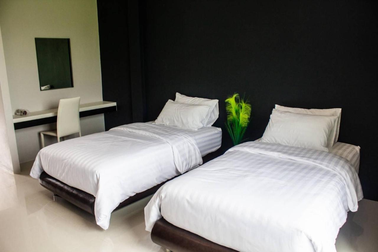 De Vine House Hotel Roi Et Buitenkant foto