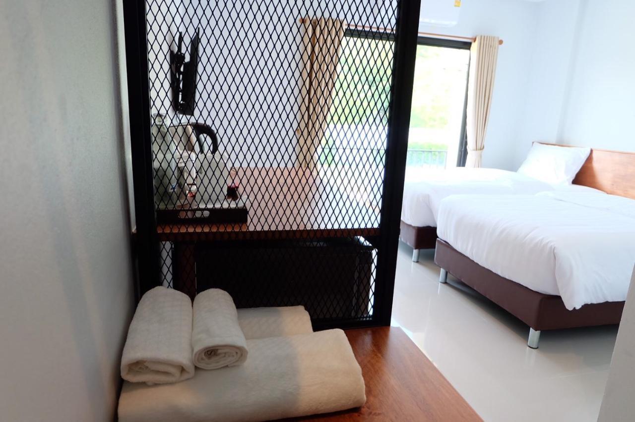 De Vine House Hotel Roi Et Buitenkant foto