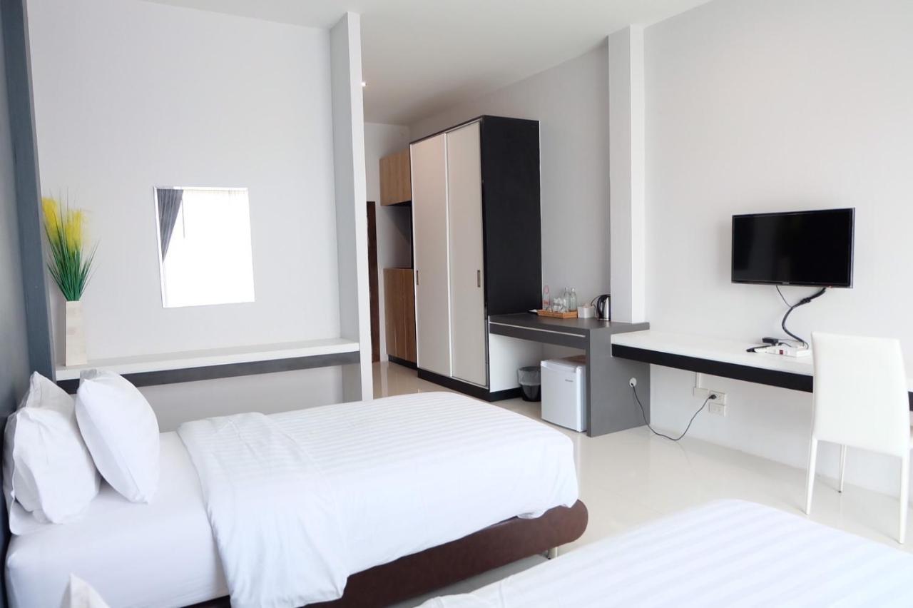 De Vine House Hotel Roi Et Buitenkant foto